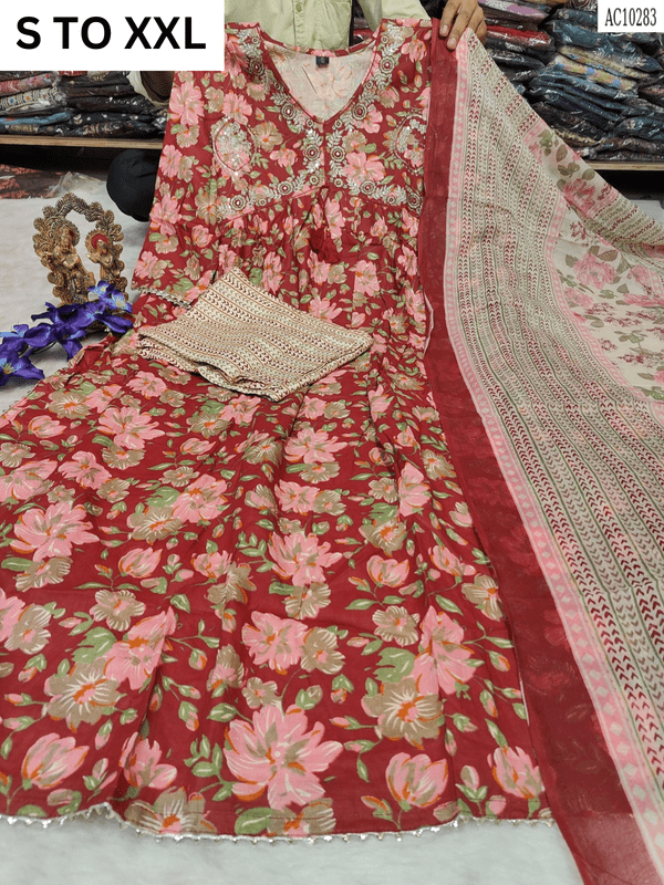 Heavy aliacut kurta, pant, and dupatta set in S to XXL size with intricate design by Vastra Collection.