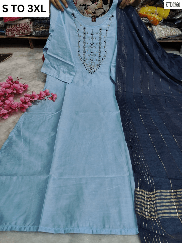 Lightweight heavy muslin cotton soft kurta with matching dupatta, available in S to 3XL, from Vastra Collection.